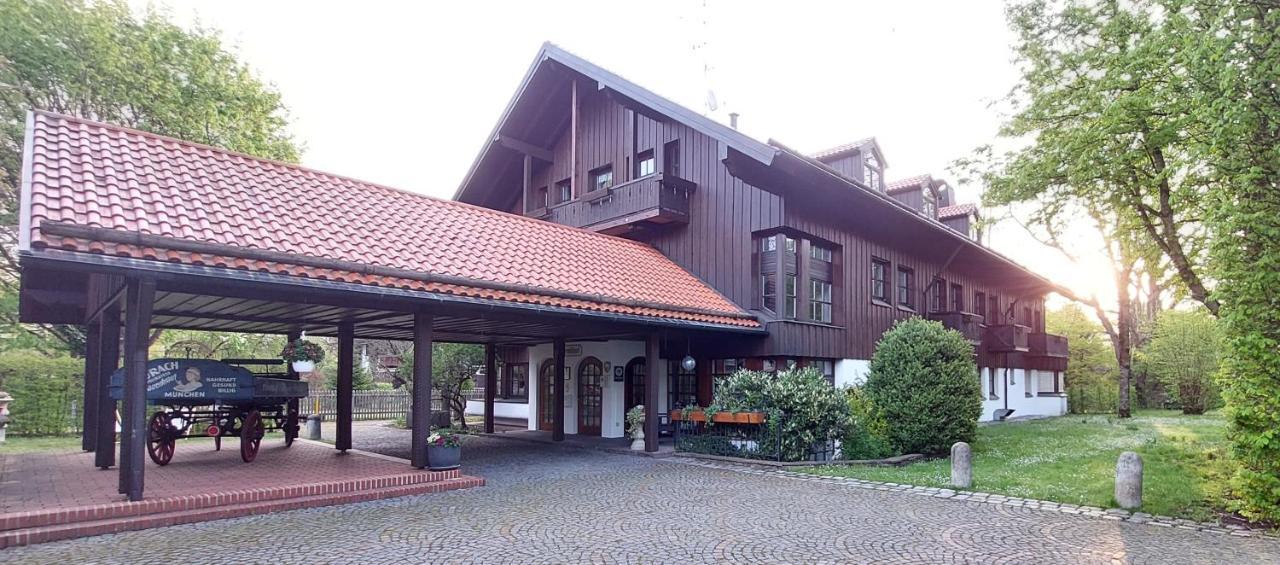 Hotel Schrenkhof Unterhaching Esterno foto